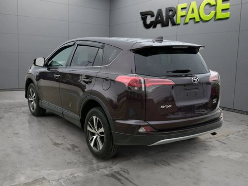 Used 2018 Toyota RAV4 XLE AWD/4WD image 8
