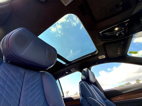 New 2026 Cadillac Vistiq Premium Luxury image 34