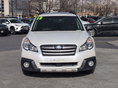 Used 2013 Subaru Outback 2.5i Limited image 11