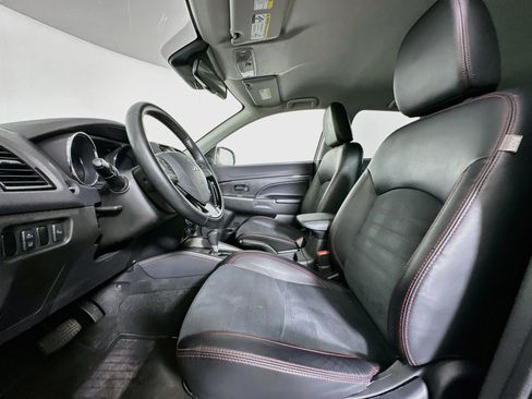 Used 2024 Mitsubishi Outlander Sport AWD image 13