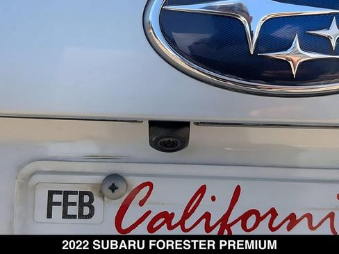 Used 2022 Subaru Forester Premium AWD/4WD image 6