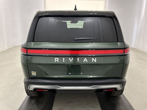 Used 2024 Rivian R1S Adventure image 4