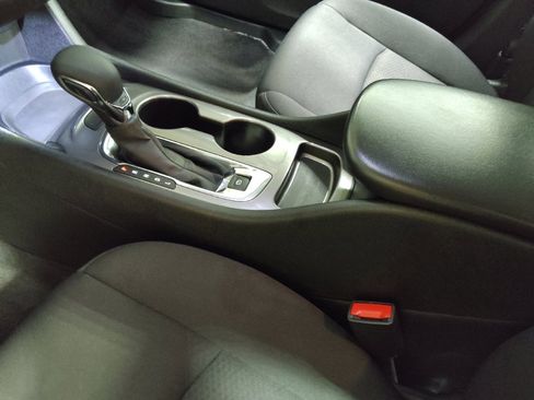 Used 2023 Chevrolet Malibu LS FWD image 26