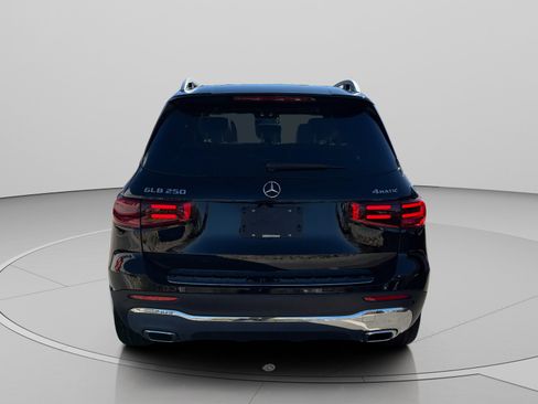 New 2026 Mercedes-Benz GLB 250 4MATIC image 4
