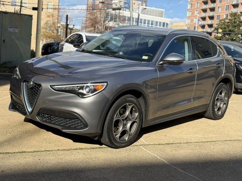 Used 2018 Alfa Romeo Stelvio AWD image 97