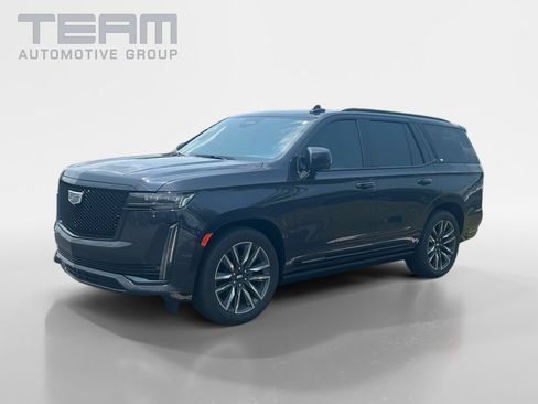 Used 2024 Cadillac Escalade Sport Platinum w/ LPO, Floor Liner Package AWD/4WD image 3