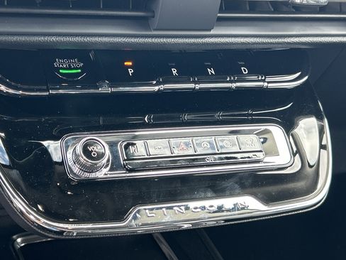New 2026 Lincoln Corsair Premiere FWD image 18