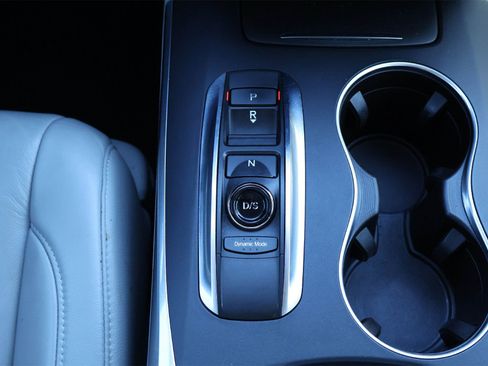 Certified 2018 Acura MDX FWD image 17