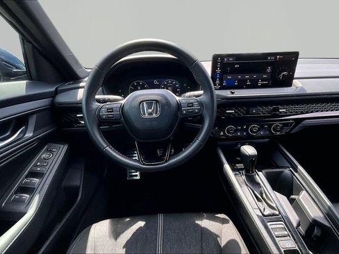 Used 2025 Honda Accord Sport image 8