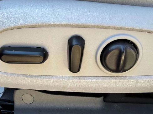 Used 2019 GMC Acadia SLT image 31