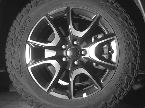 Used 2025 Jeep Compass Trailhawk image 13