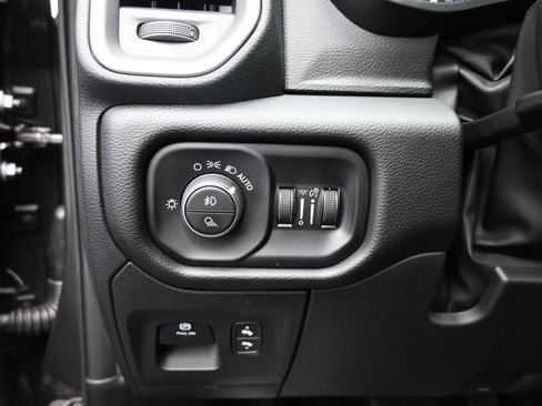 Used 2026 RAM 1500 Big Horn AWD/4WD image 17