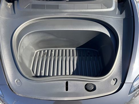 Used 2025 Tesla Model 3 Long Range image 33