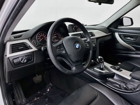 Used 2015 BMW 320i Sedan RWD image 10