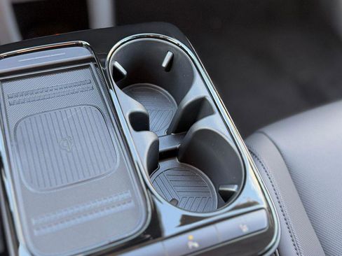 New 2026 Hyundai Ioniq 5 SEL image 16