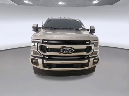 Used 2022 Ford F350 Lariat w/ Lariat Ultimate Package AWD/4WD image 3