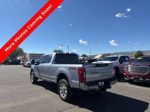 Used 2021 Ford F250 Platinum w/ FX4 Off-Road Package AWD/4WD image 4