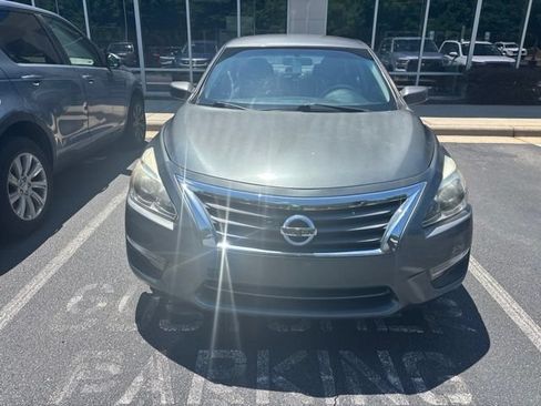 Used 2015 Nissan Altima 2.5 S w/ Power Driver Seat Package FWD image 3
