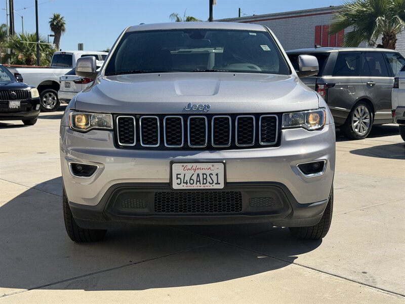 Used 2018 Jeep Grand Cherokee Laredo RWD image 8
