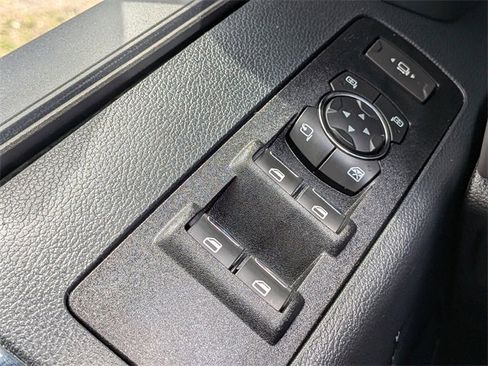 Used 2022 Ford F250 Lariat w/ Lariat Value Package image 23