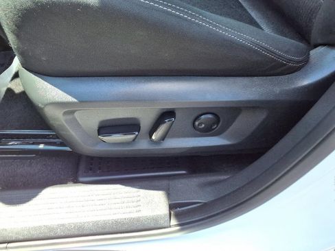 Used 2024 Nissan Rogue SV AWD/4WD image 21