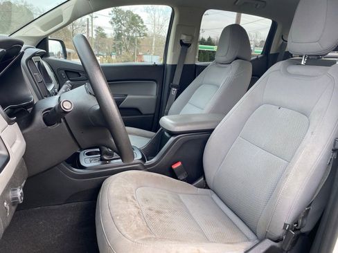 Used 2020 Chevrolet Colorado W/T image 10