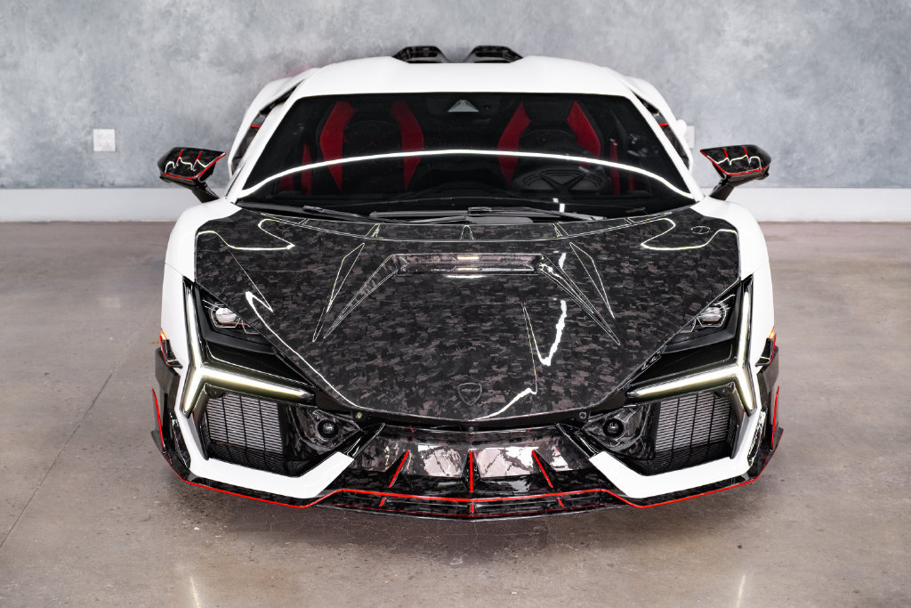 Used 2024 Lamborghini Revuelto AWD/4WD image 4