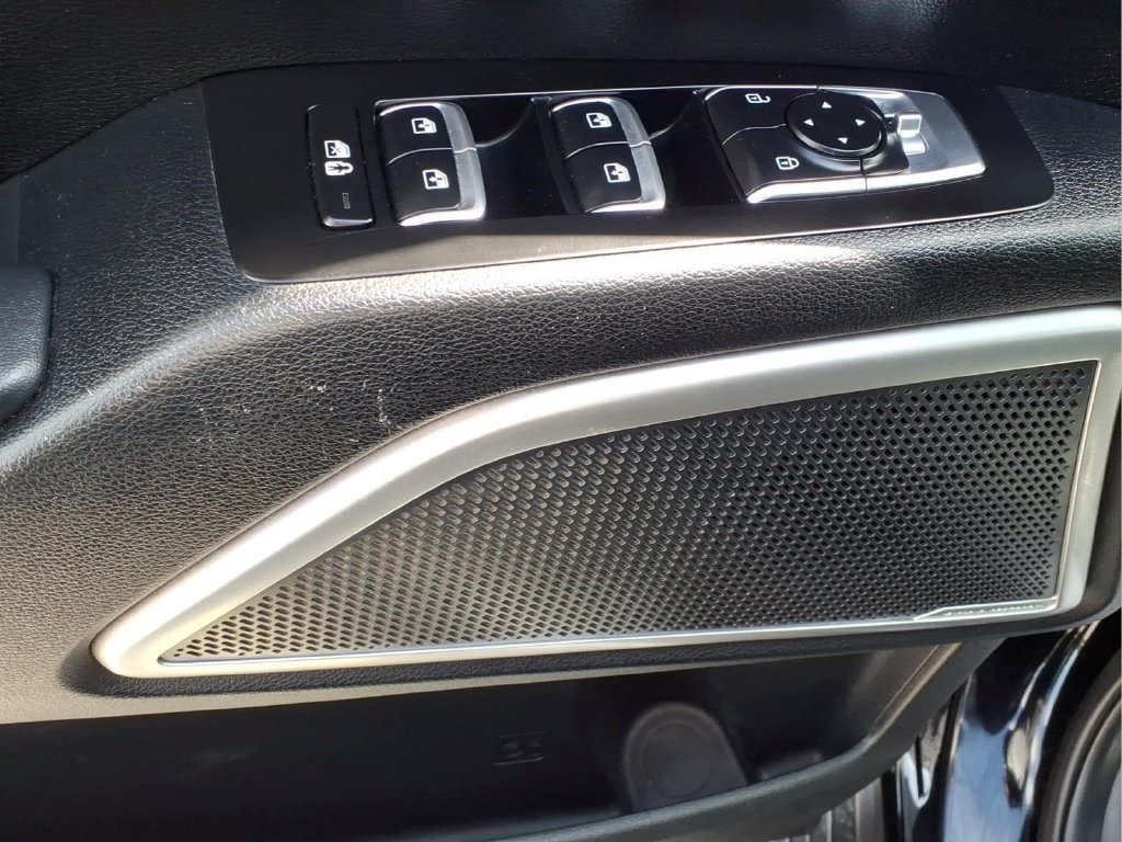 Used 2023 Kia Telluride LX FWD image 12