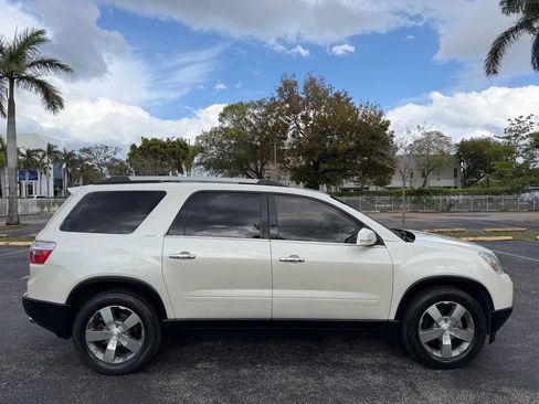 Used 2011 GMC Acadia SLT image 14