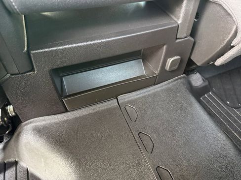 Used 2019 Chevrolet Silverado 1500 LT w/ All Star Edition image 16