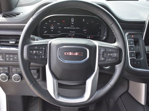 Used 2024 GMC Yukon SLT w/ SLT Luxury Package AWD/4WD image 21