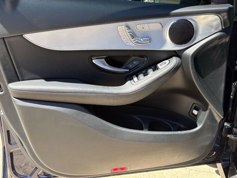 Used 2020 Mercedes-Benz GLC 300 image 10