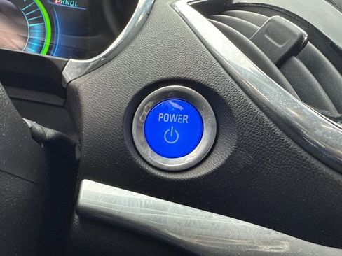 Used 2018 Chevrolet Volt Premier w/ Driver Confidence Package image 27