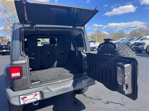 Used 2021 Jeep Wrangler Unlimited Sport AWD/4WD image 35