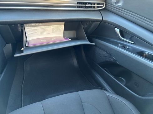 Used 2023 Hyundai Elantra SEL w/ Convenience Package image 34