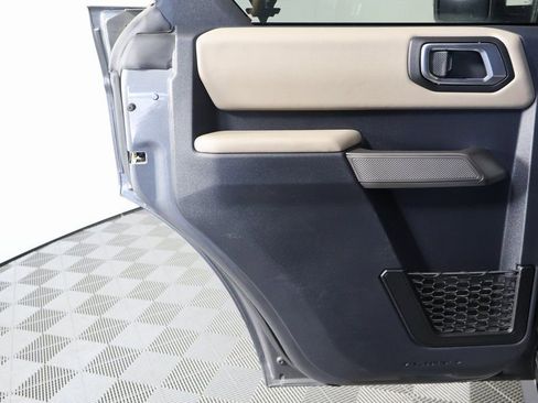 Used 2022 Ford Bronco Wildtrak image 12