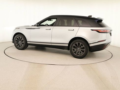 Used 2018 Land Rover Range Rover Velar R-Dynamic SE image 3