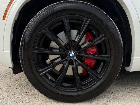 Used 2024 BMW X5 xDrive40i w/ M Sport Package image 44