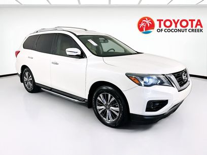 Used 2018 Nissan Pathfinder SV