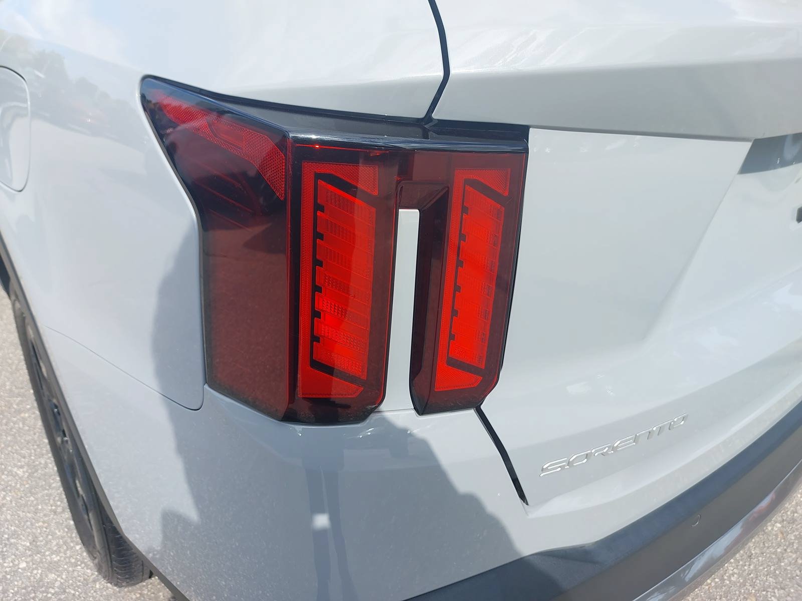 Used 2024 Kia Sorento S w/ Panoramic Sunroof Package FWD image 35
