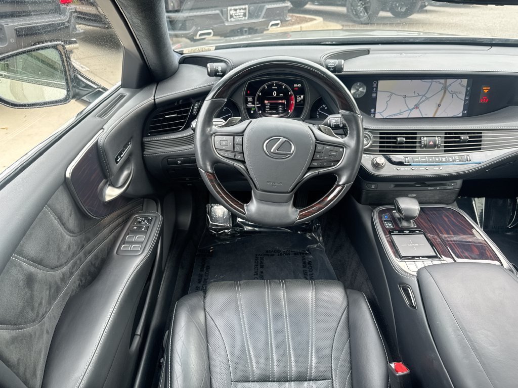 Used 2018 Lexus LS 500 w/ Interior Upgrade Package RWD image 11