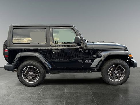 Used 2021 Jeep Wrangler Sport image 8
