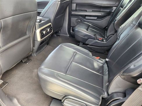 Used 2024 Ford Expedition XLT image 29
