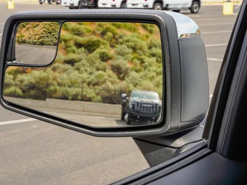 New 2026 GMC Sierra 1500 SLE w/ Max Trailering Package AWD/4WD image 16