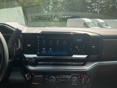 Used 2024 Chevrolet Silverado 3500 High Country w/ High Country Premium Package AWD/4WD image 18