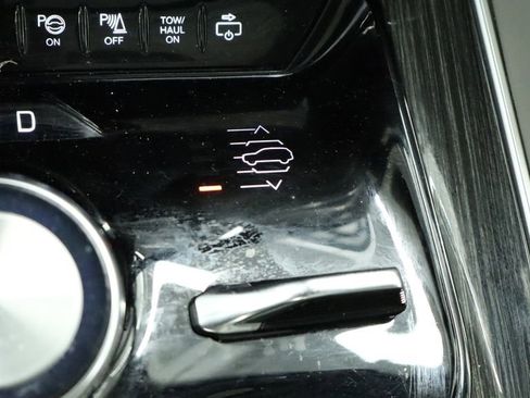 Used 2022 Jeep Wagoneer Series III w/ Premium Group I image 44