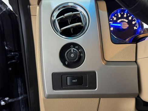 Used 2012 Ford F150 King Ranch image 28