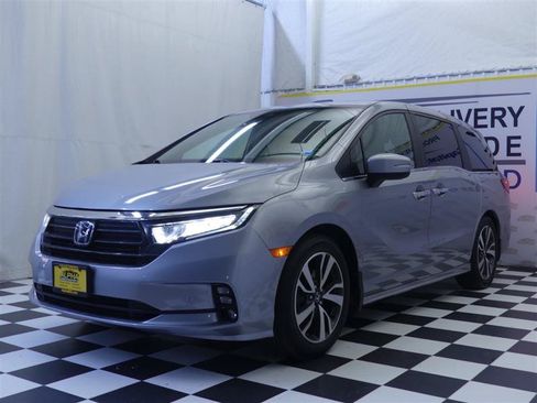 Used 2021 Honda Odyssey Touring image 4