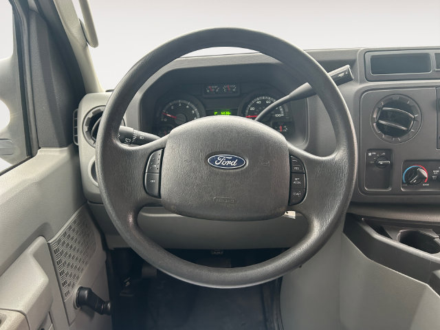 Used 2019 Ford E-350 and Econoline 350 Super Duty RWD image 12