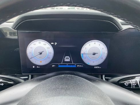 Certified 2023 Hyundai Elantra Limited FWD image 11
